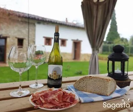 Sagasta Rural - منزل ريفي *